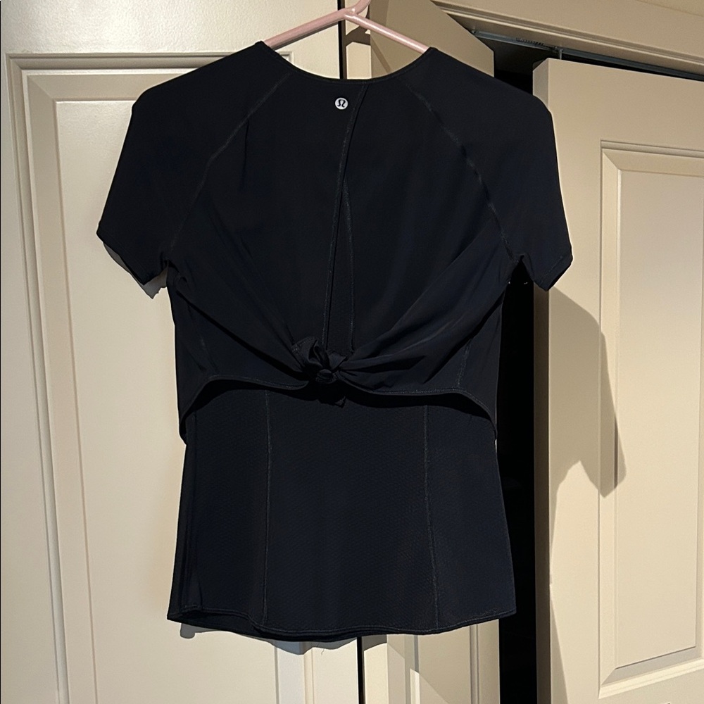 lululemon athletica Black Short Sleeve Top with Overlay